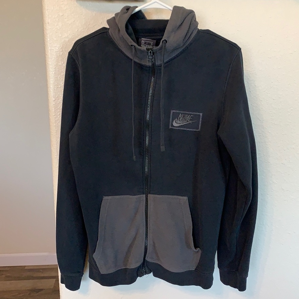 Men’s Nike hoodie size S